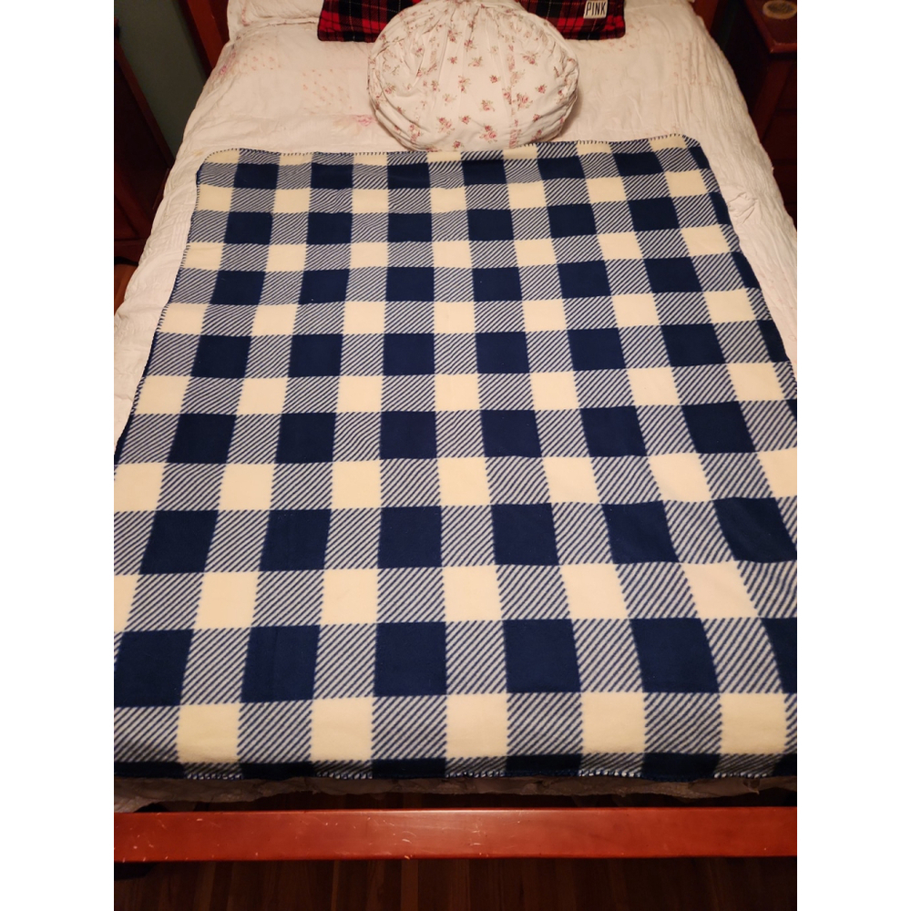 Cannon buffalo check plaid fleece 100% polyester throw blanket 58X49 blue white - Picture 3 of 6